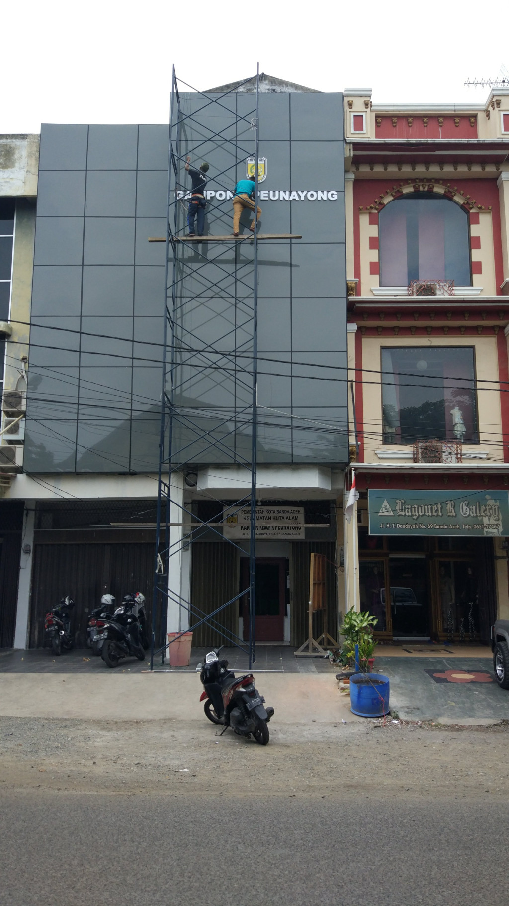 Kantor Keuchik Gampong Peunayong Kecamatan Kuta Alam Kota Banda Aceh